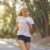 10,6 triệu người Nhật Bản thích chạy bộ chậm